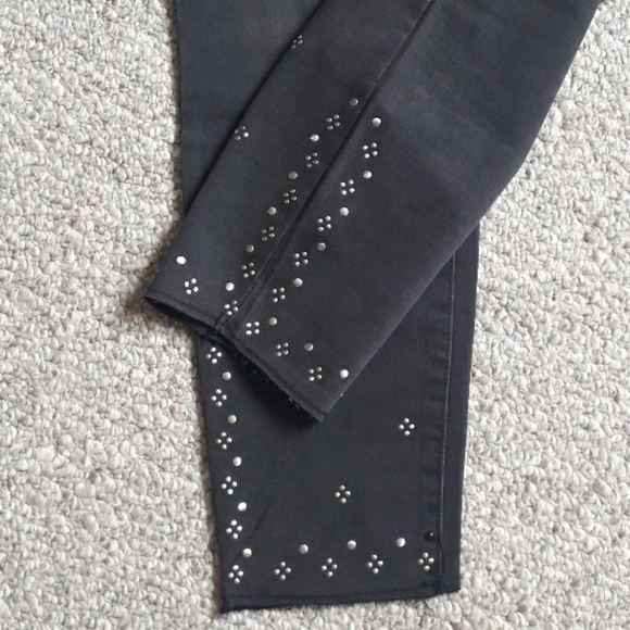 New Curvy High Waist Ankle Studded Pants. - Picture 5 of 8
